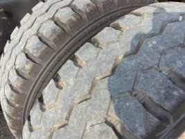 H25年　いすゞ エルフ 3ｔ 低床 強化 ダンプ