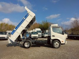 H27年　日野 デュトロ 3ｔ 低床ダンプ　AT車