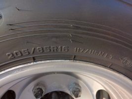 H17年　キャンター 3ｔ アームロール