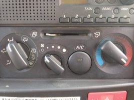 H27年　エルフ 3ｔ 低床 深ダンプ