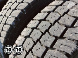 H27年　エルフ 3ｔ 低床 深ダンプ