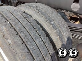 H25年　デュトロ 3ｔ 高床ダンプ