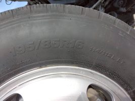 H25年　デュトロ 3ｔ 高床ダンプ