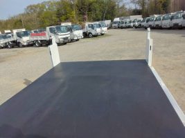 H18年　タイタン 3ｔ 低床ダンプ　