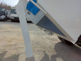 H18年　タイタン 3ｔ 低床ダンプ　