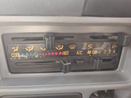 H18年　タイタン 3ｔ 低床ダンプ　