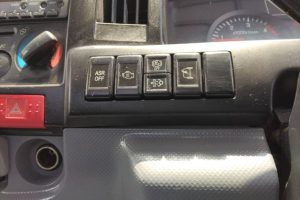 H22年　いすゞ エルフ 3ｔ 低床 ダンプ
