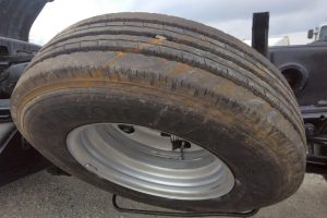 H26年　いすゞ エルフ 3ｔ 高床 ダンプ